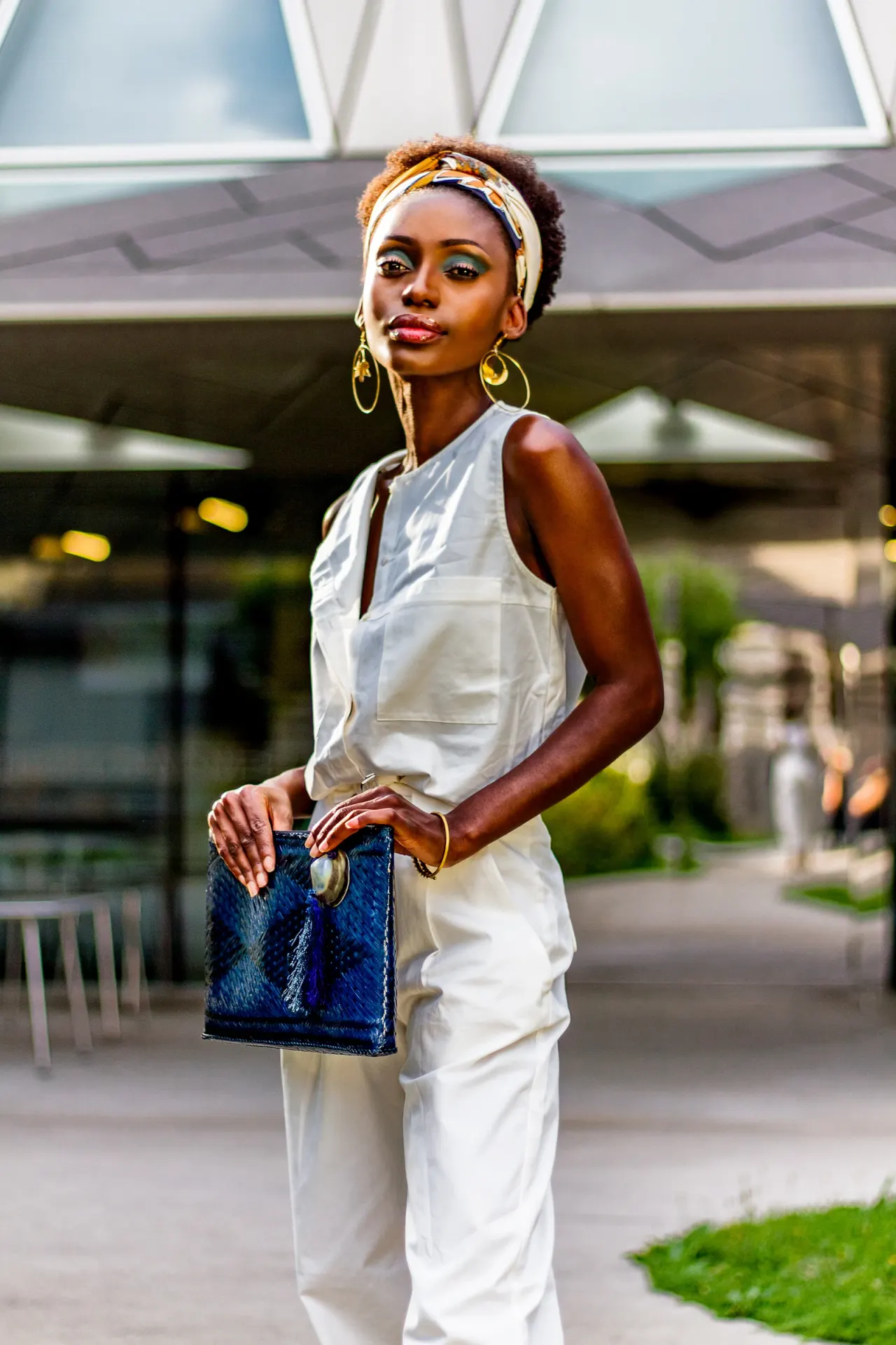 MEG, collaboration par Soleya Mena Kwayave, photo 2 sur 7