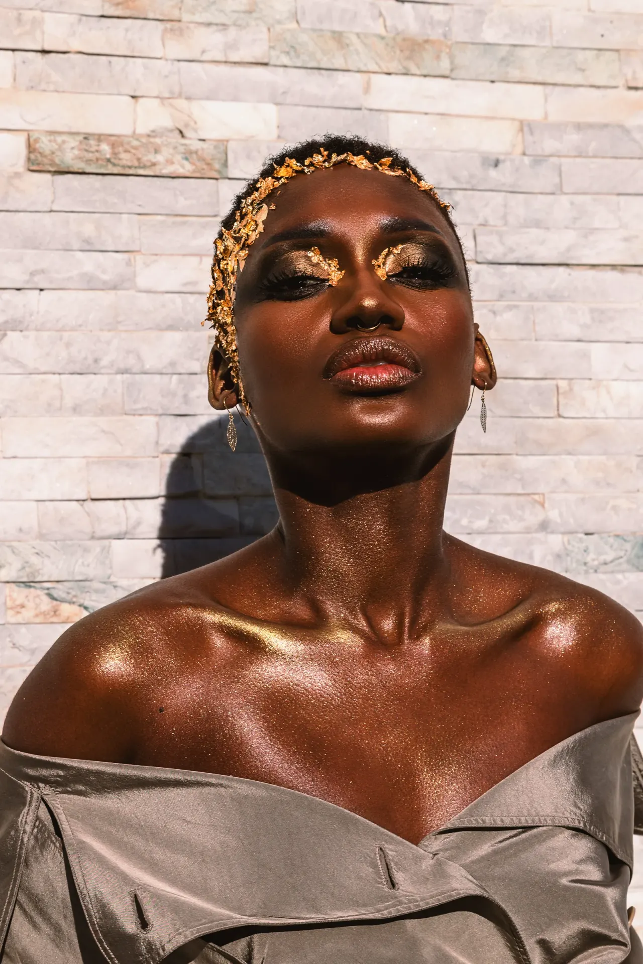 Gold Flake, collaboration par Soleya Mena Kwayave, photo 3 sur 10