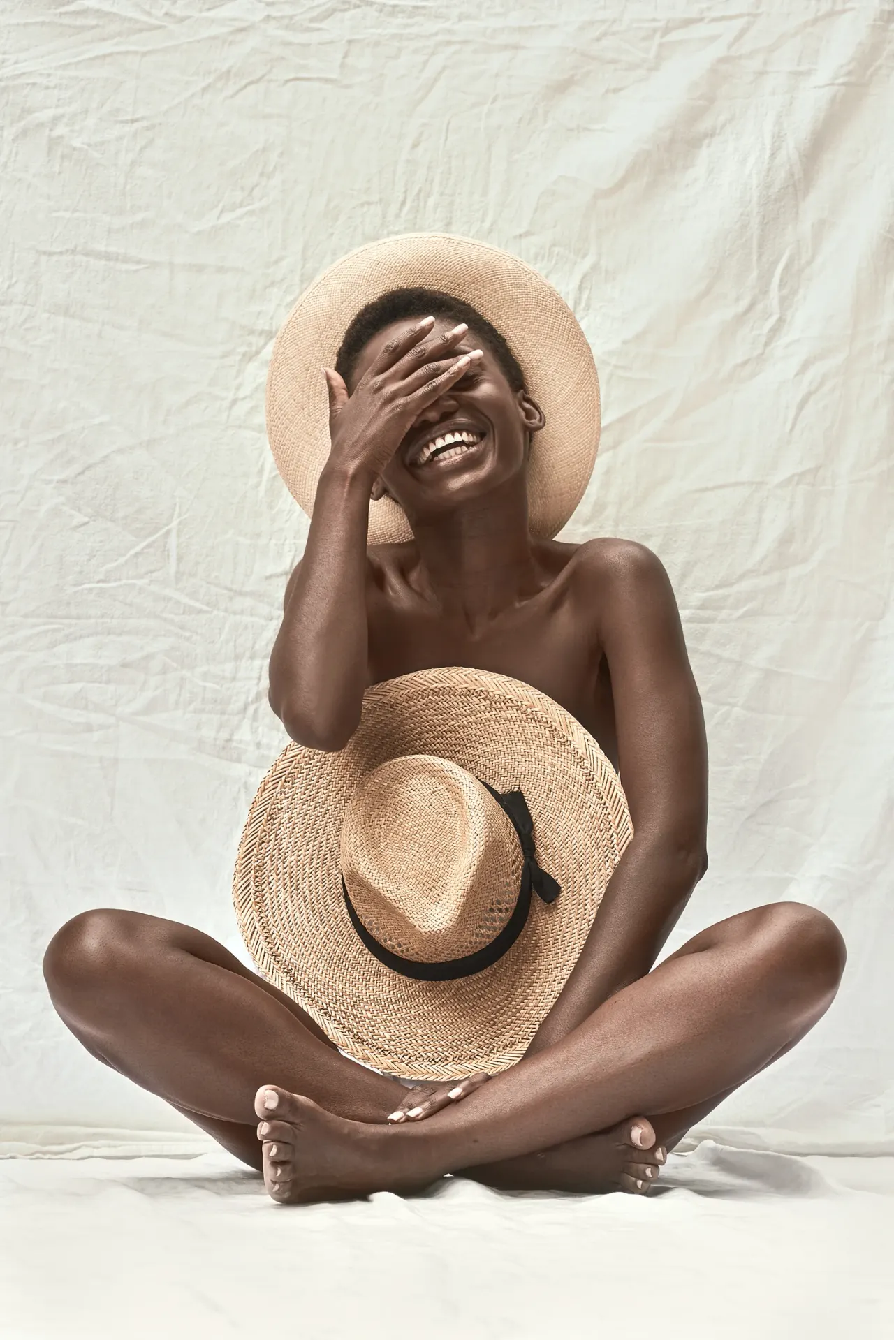 The hat, collaboration par Soleya Mena Kwayave, photo 21 sur 23