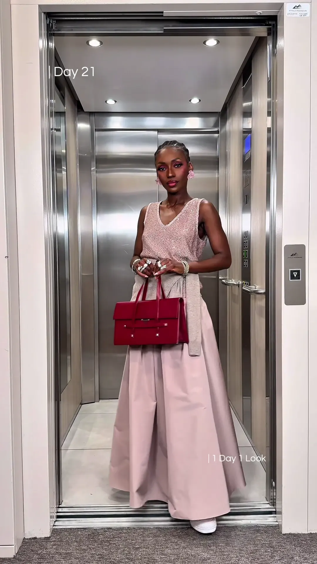 Day 21, Longue jupe rose Weekend Max Mara, Soleya Mena Kwayave