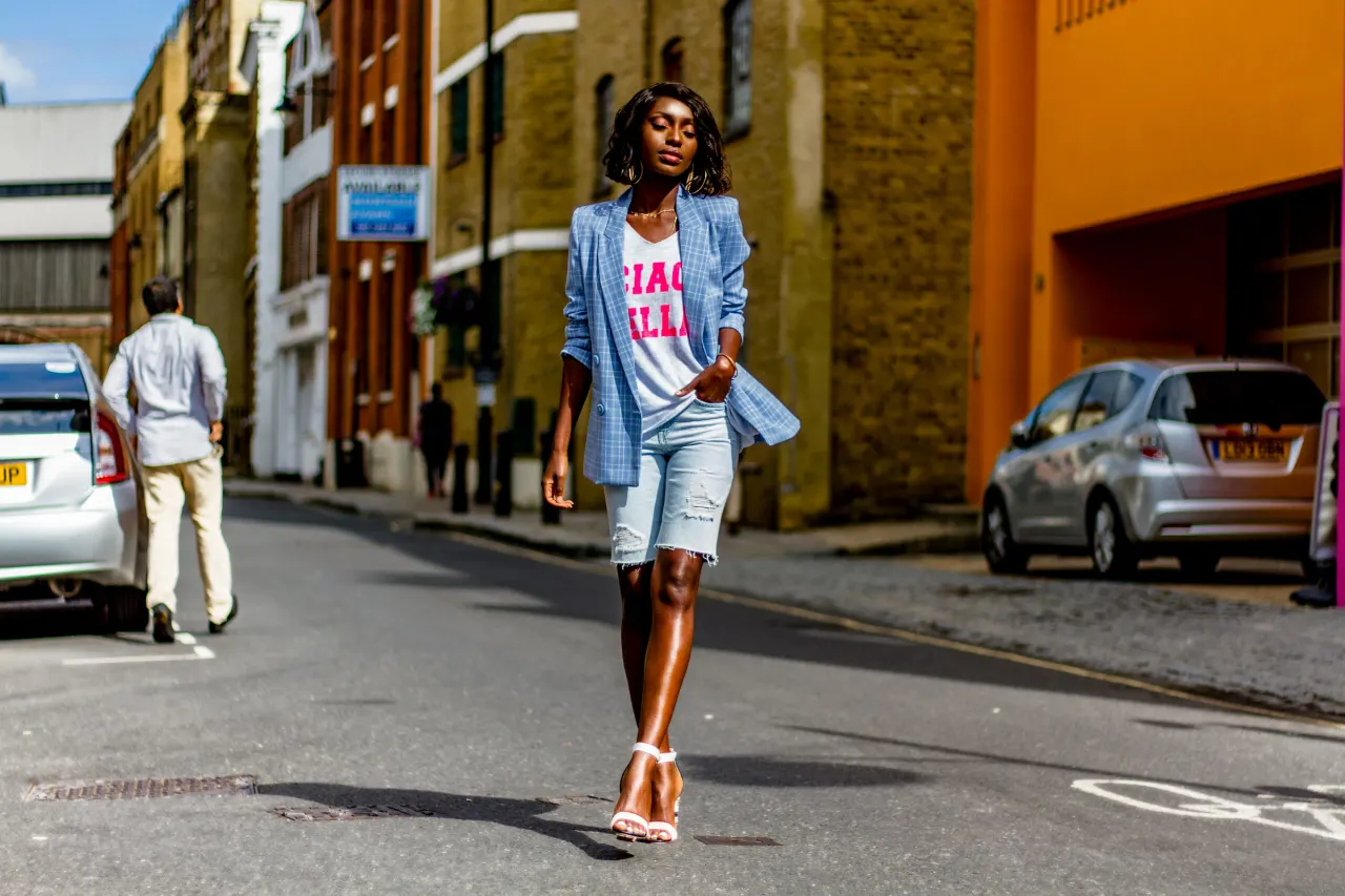 Bermondsey, collaboration par Soleya Mena Kwayave, photo 2 sur 6
