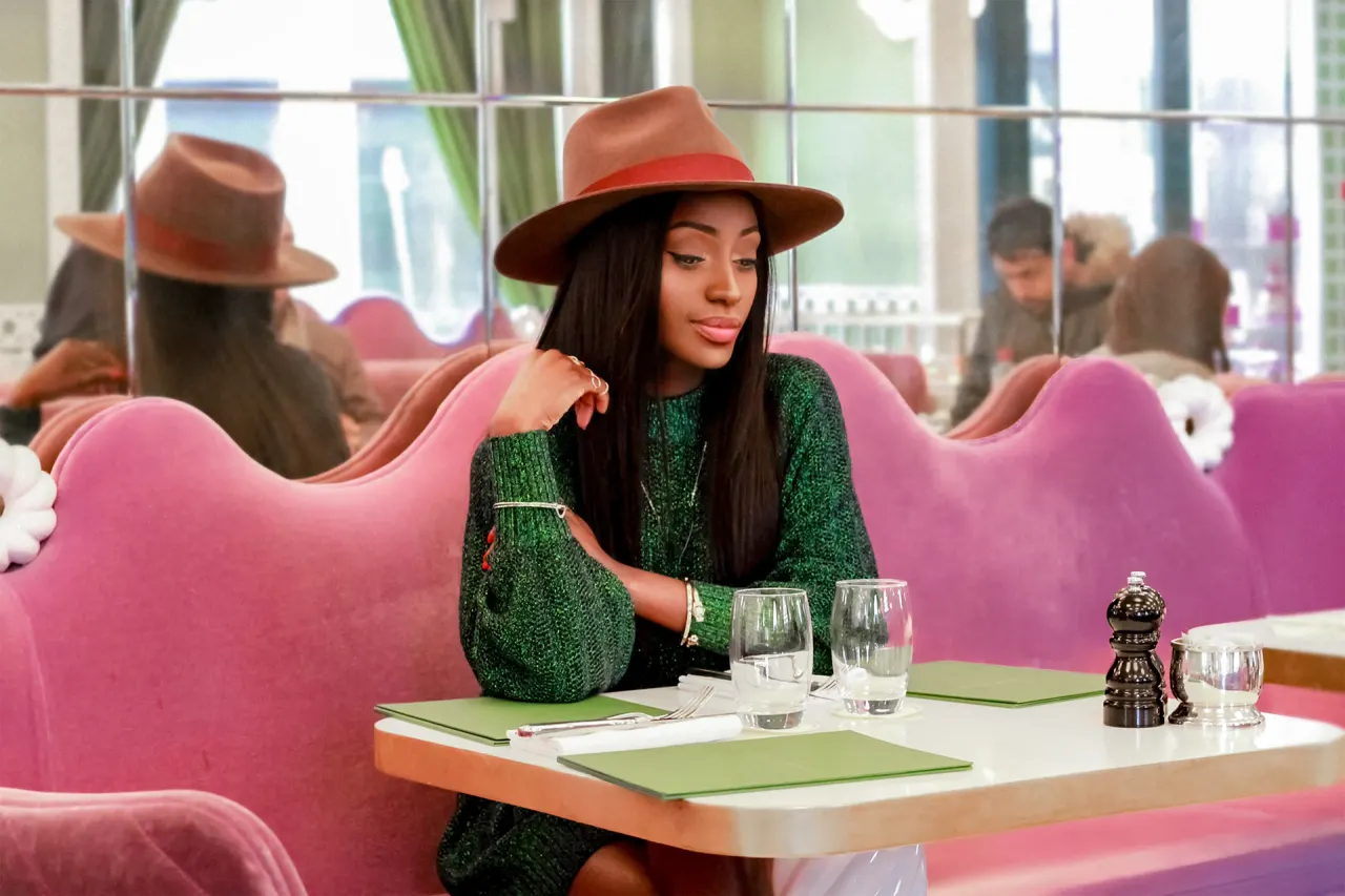 La durée, collaboration par Soleya Mena Kwayave, photo 1 sur 4