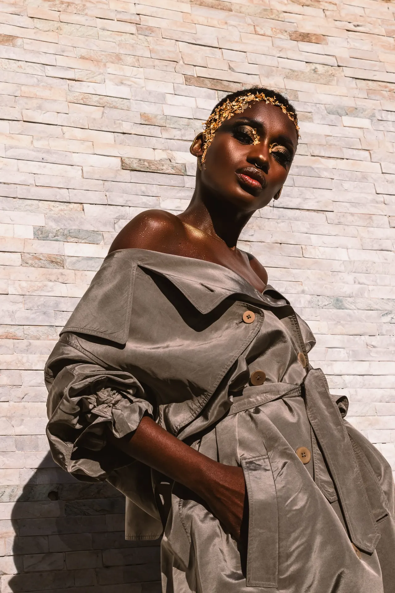 Gold Flake, collaboration par Soleya Mena Kwayave, photo 1 sur 10