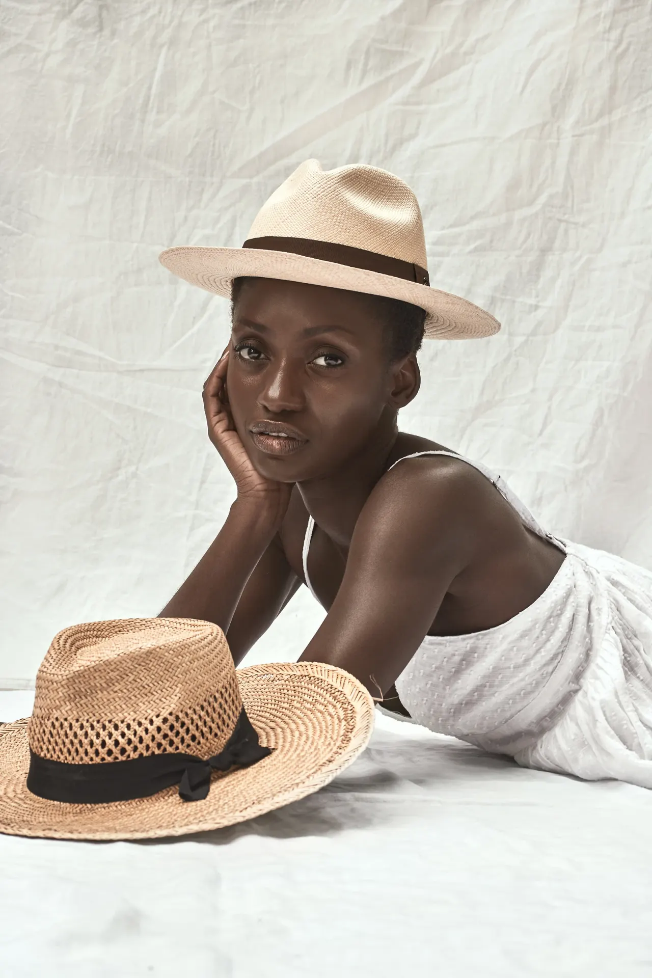 The hat, collaboration par Soleya Mena Kwayave, photo 18 sur 23