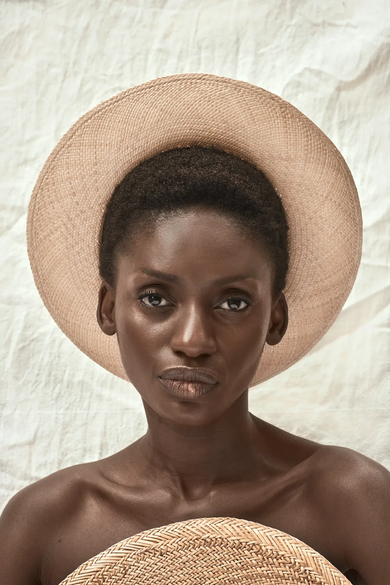 The hat, collaboration par Soleya Mena Kwayave, photo 20 sur 23